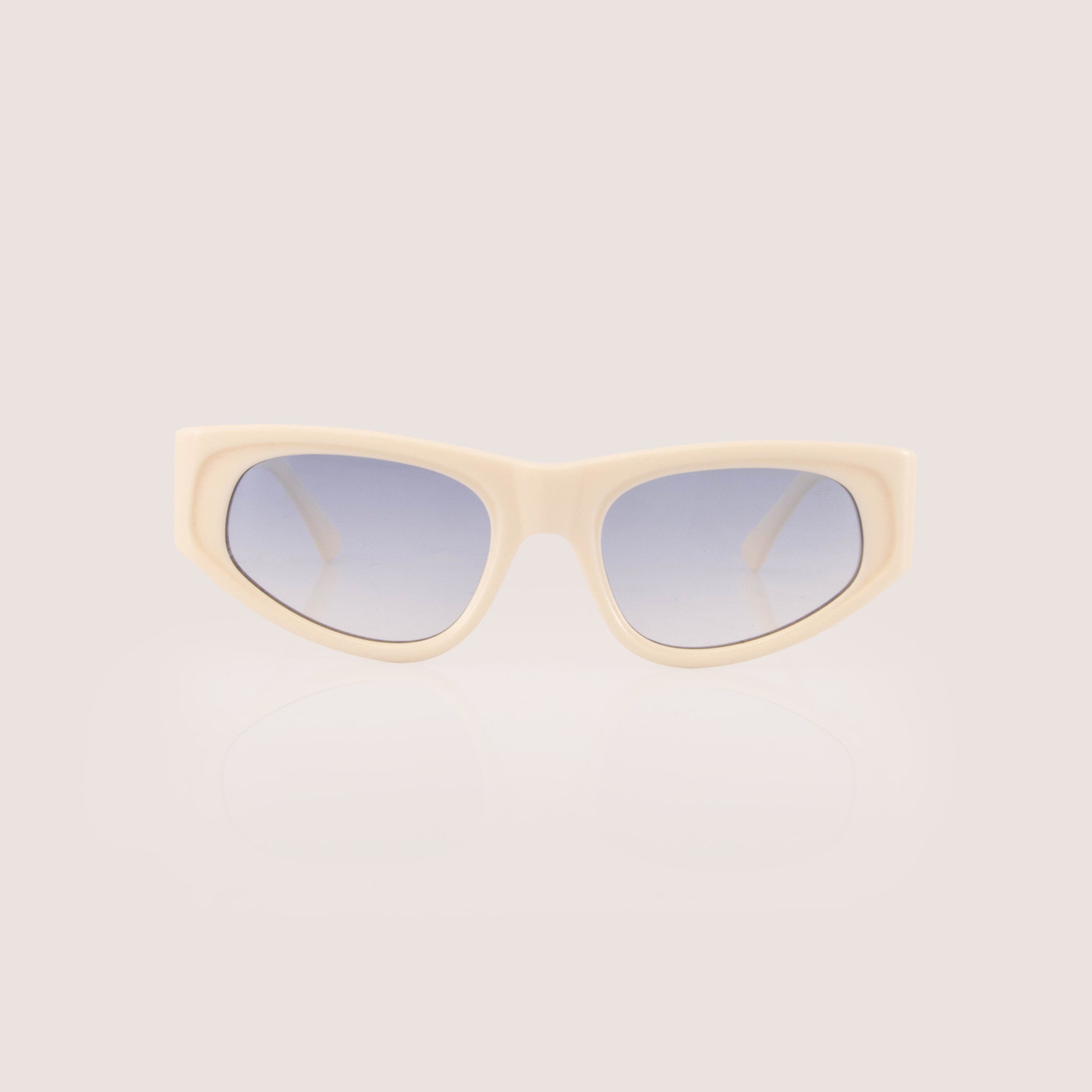 Gafas urbanas en Medellín y Colombia. Diseños exclusivos, sostenibles y en tendencia. Compra FENTO y mira más allá.
gafas Medellín, gafas Colombia, gafas urbanas, gafas streetwear, gafas de moda, gafas ensambladas en Colombia
