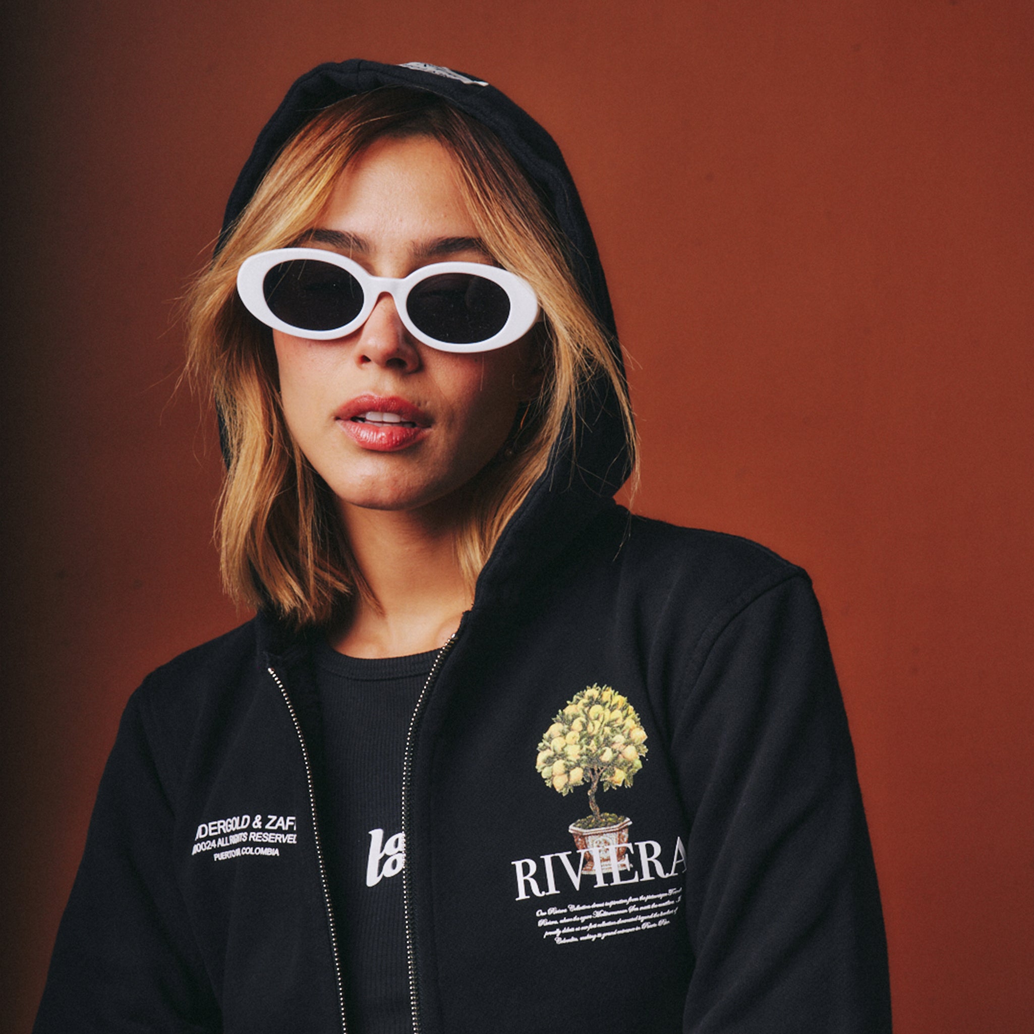 Gafas urbanas en Medellín y Colombia. Diseños exclusivos, sostenibles y en tendencia. Compra FENTO y mira más allá.
gafas Medellín, gafas Colombia, gafas urbanas, gafas streetwear, gafas de moda, gafas ensambladas en Colombia