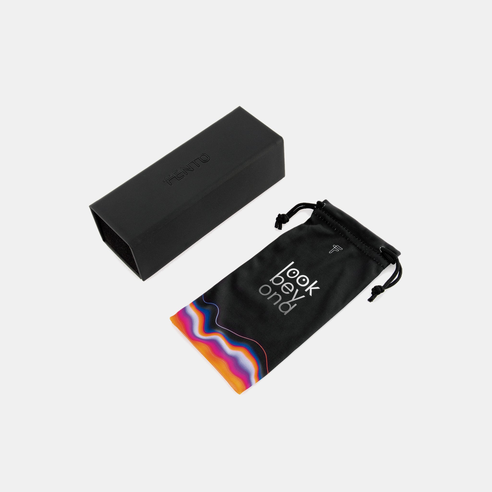 Estuche de cuero plegable y funda de microfibra – ideal para gafas y pequeños accesorios. Diseñadas en Medellín. Envíos en Colombia.