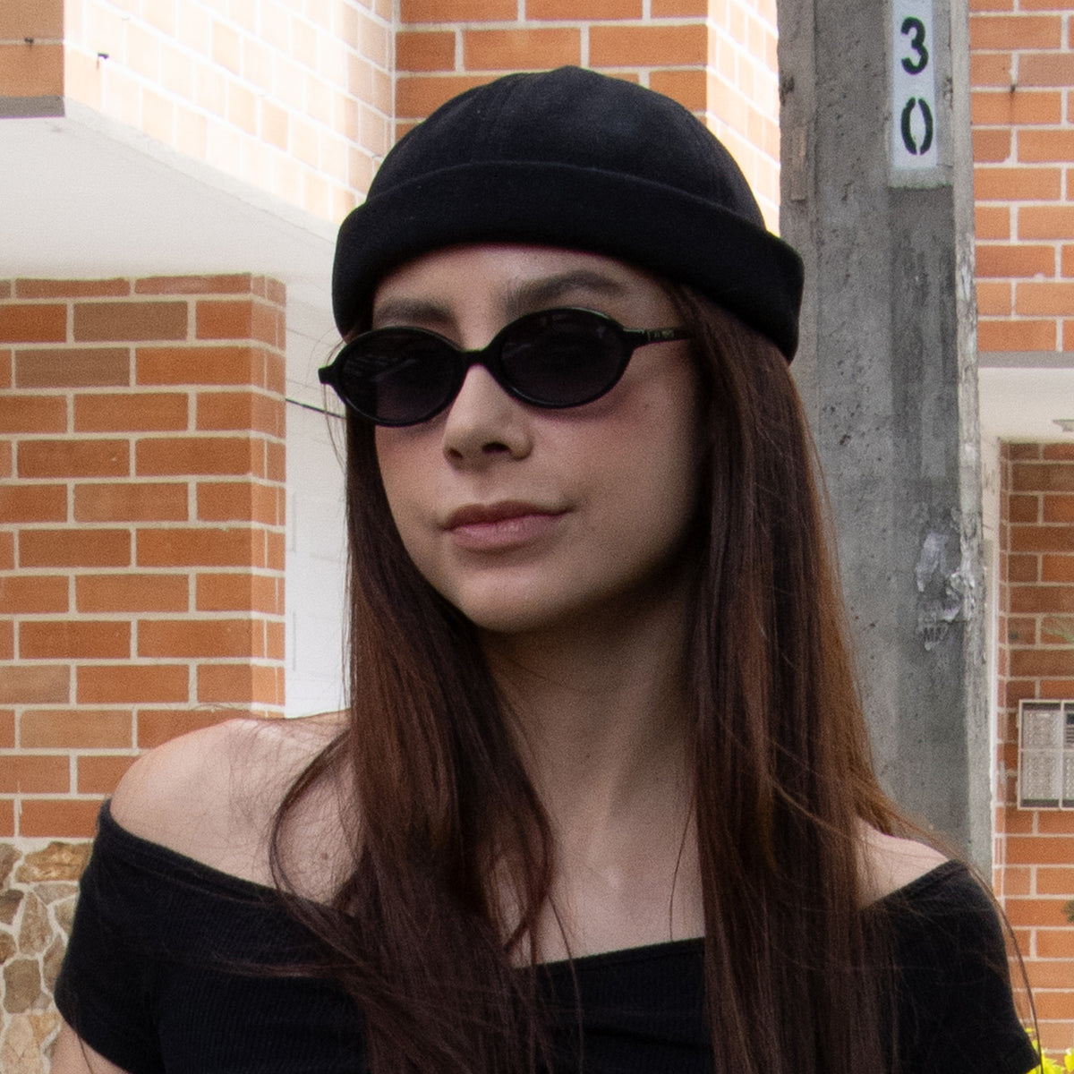 1162S Sunglasses - Black