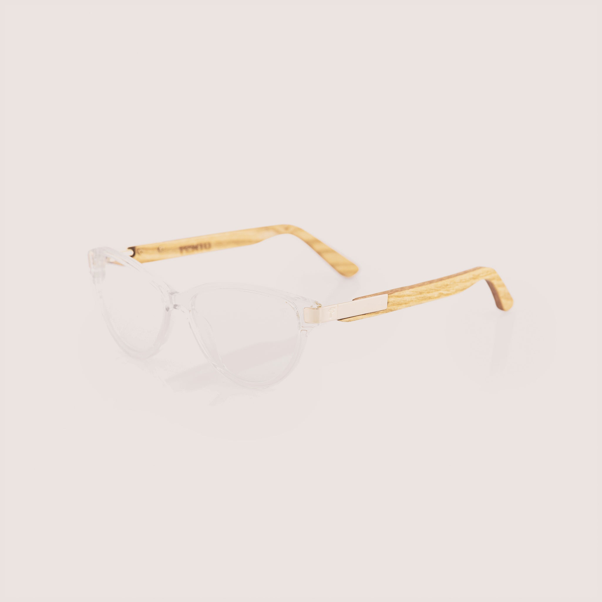 Gafas urbanas en Medellín y Colombia. Diseños exclusivos, sostenibles y en tendencia. Compra FENTO y mira más allá.
gafas Medellín, gafas Colombia, gafas urbanas, gafas streetwear, gafas de moda, gafas ensambladas en Colombia