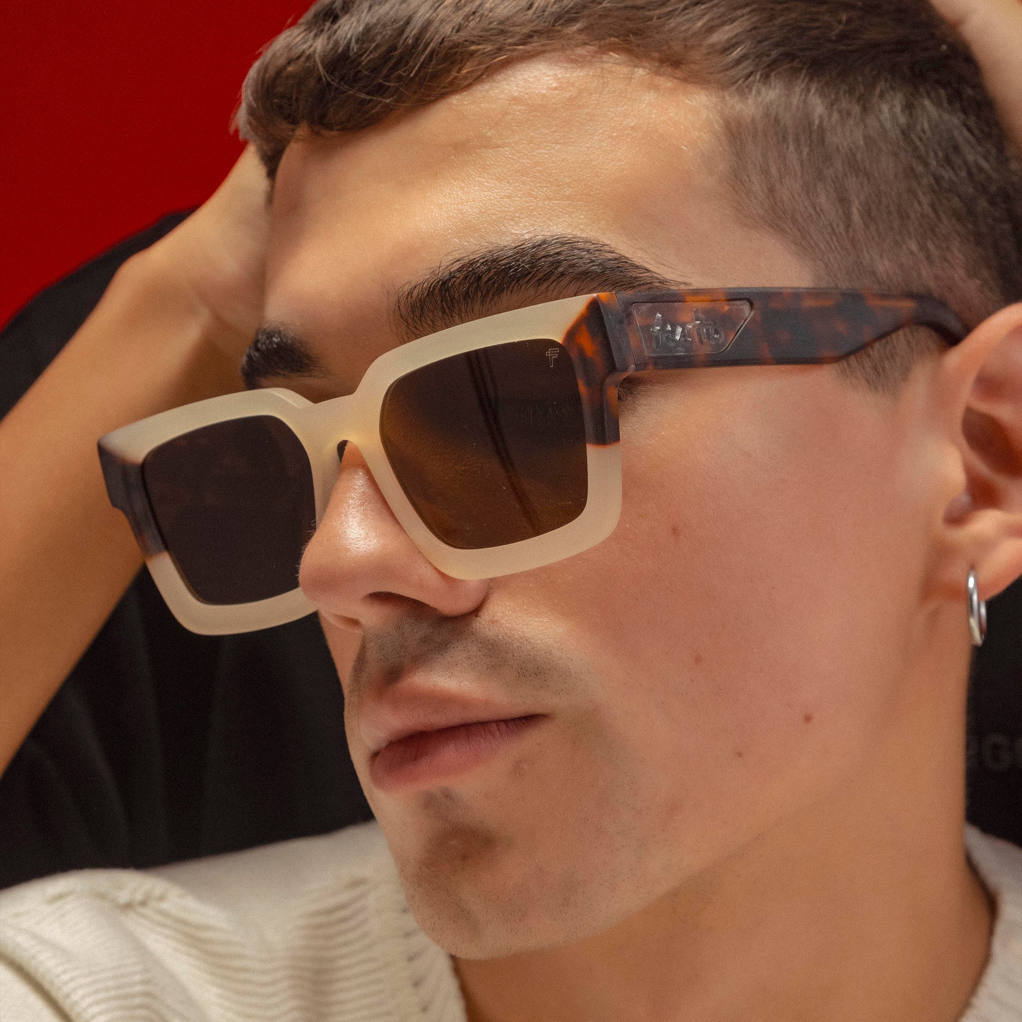 Lentes Fento New Bilbao – estilo moderno en acetato carey