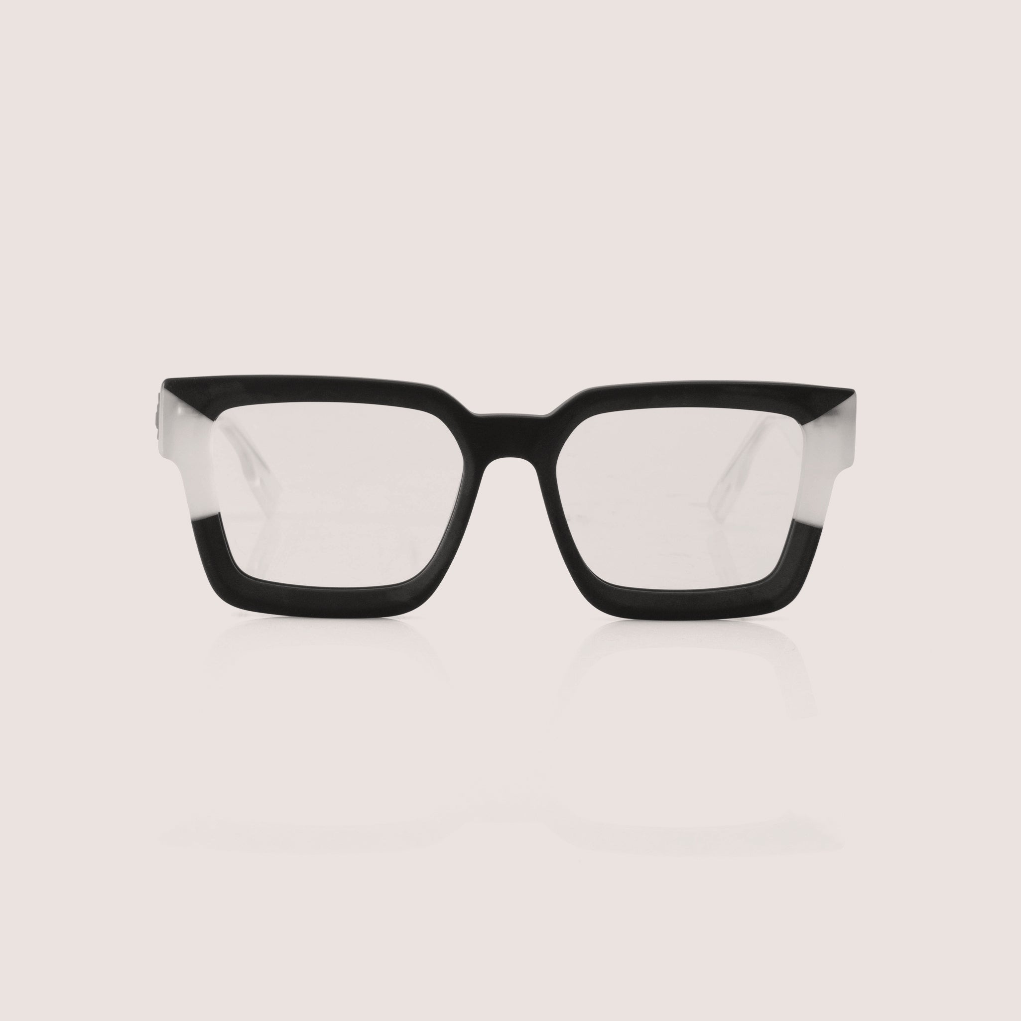 Gafas urbanas en Medellín y Colombia. Diseños exclusivos, sostenibles y en tendencia. Compra FENTO y mira más allá.
gafas Medellín, gafas Colombia, gafas urbanas, gafas streetwear, gafas de moda