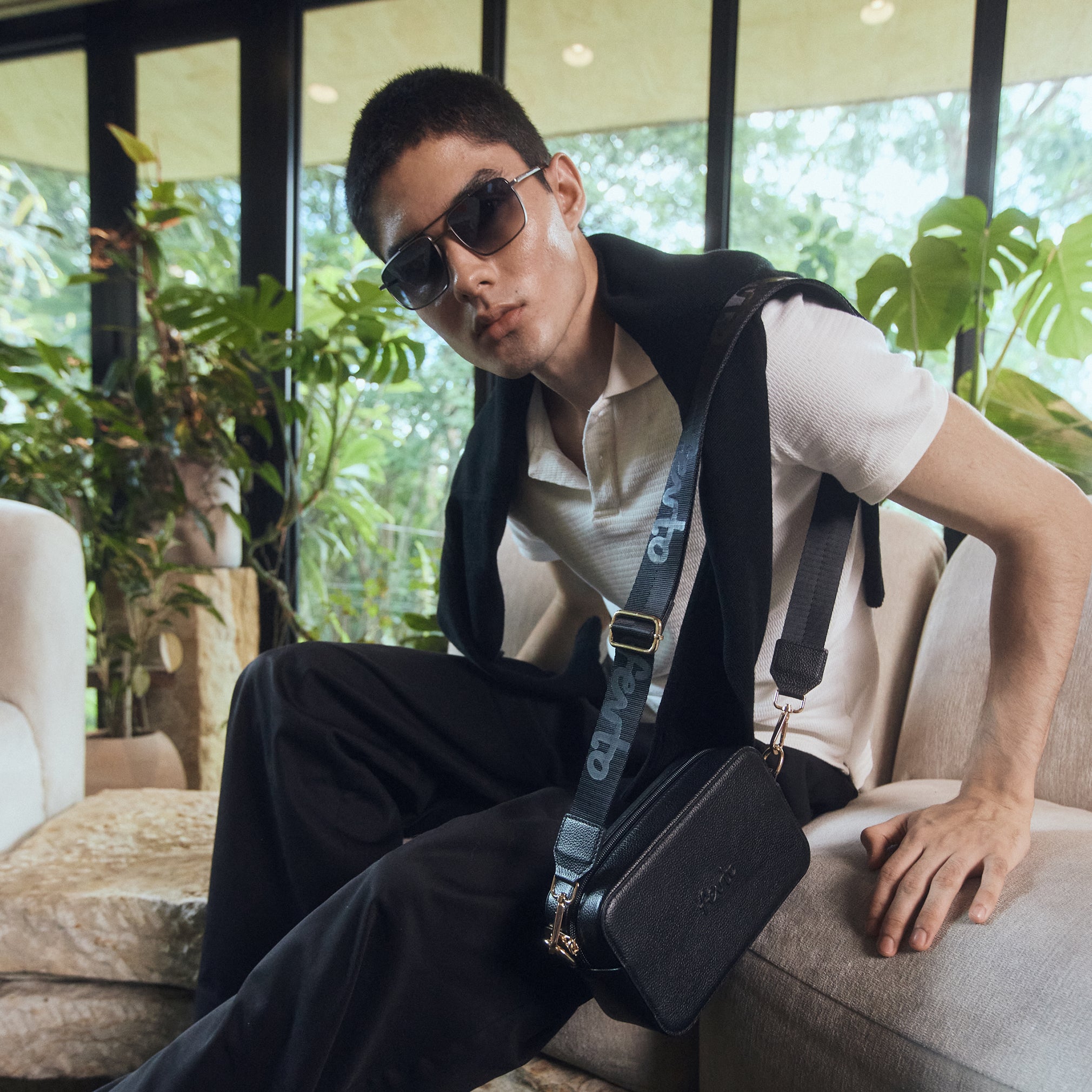 Gafas urbanas en Medellín y Colombia. Diseños exclusivos, sostenibles y en tendencia. Compra FENTO y mira más allá.
gafas Medellín, gafas Colombia, gafas urbanas, gafas streetwear, gafas de moda, gafas ensambladas en Colombia