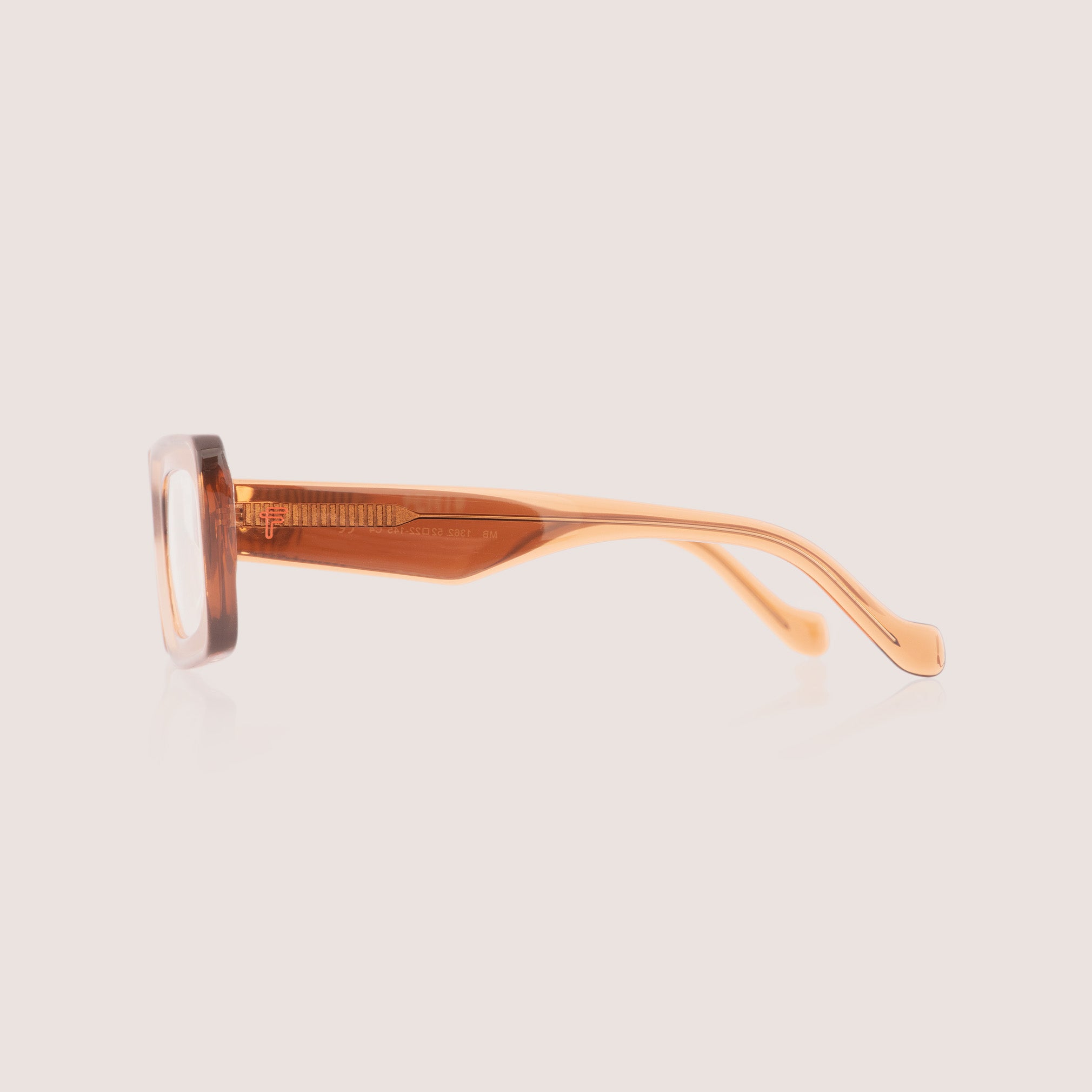 Gafas urbanas en Medellín y Colombia. Diseños exclusivos, sostenibles y en tendencia. Compra FENTO y mira más allá.

gafas Medellín, gafas Colombia, gafas urbanas, gafas streetwear, gafas de moda, gafas ensambladas en Colombia