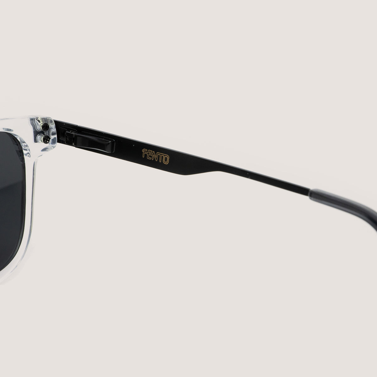 Specta Sunglasses - Transparent
